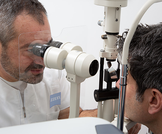 Correggi al COM la tua miopia, ipermetropia o astigmatismo